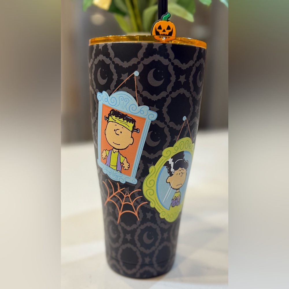 Peanuts Halloween Tumbler🎃